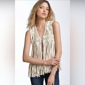 Winter Kate Gypsy Rose Natural Macrame Crochet Boho Fringe Vest — Small